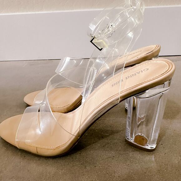 Gianni Bini Ahrley Lucite Clear Vinyl Ankle Strap Strappy Sandals Heels 10 NWT - Picture 7 of 12